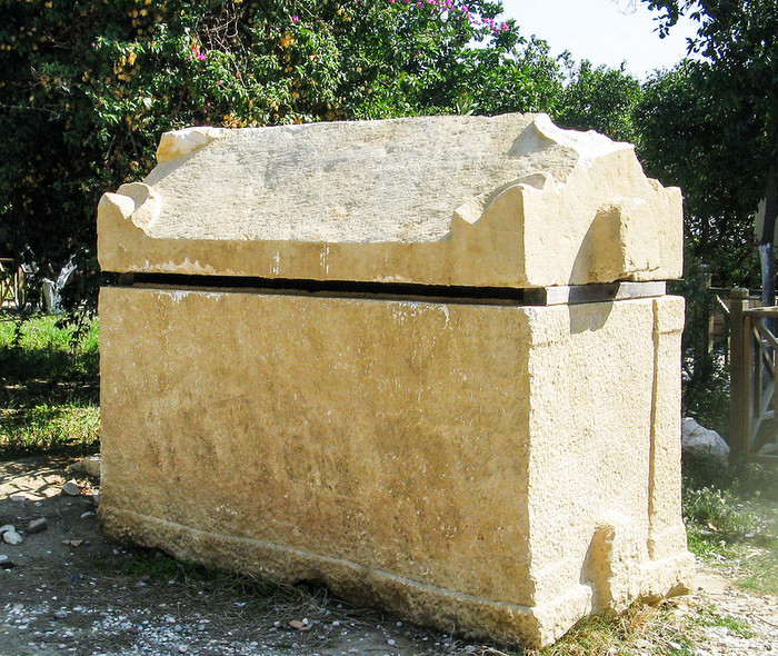 Ликийские саркофаги Миры