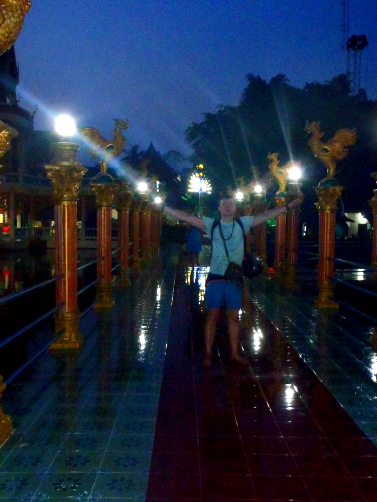 Храмовый комплекс Wat Plai Laem